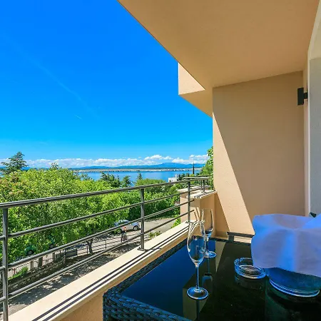 Beeindruckendes Nur 100 Meter Zum Mit Sauna, Whirlpool, Meerblick *