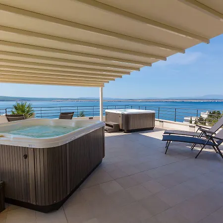 Appartement Beeindruckendes Nur 100 Meter Zum Mit Sauna, Whirlpool, Meerblick *