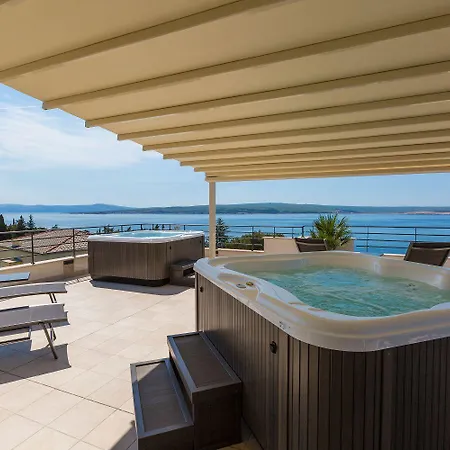 Beeindruckendes Nur 100 Meter Zum Mit Sauna, Whirlpool, Meerblick * Dramalj