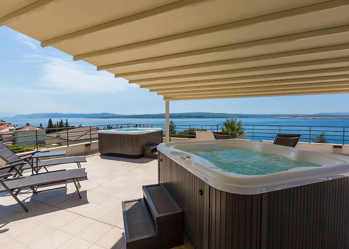 Beeindruckendes Nur 100 Meter Zum Mit Sauna, Whirlpool, Meerblick * Dramalj