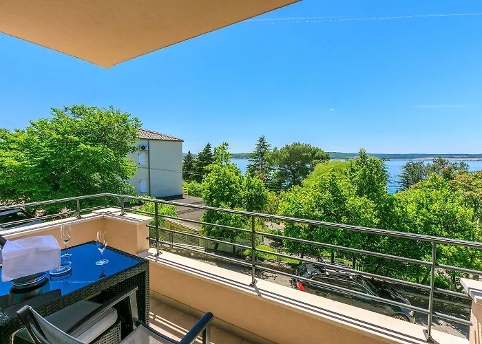 Beeindruckendes Nur 100 Meter Zum Mit Sauna, Whirlpool, Meerblick