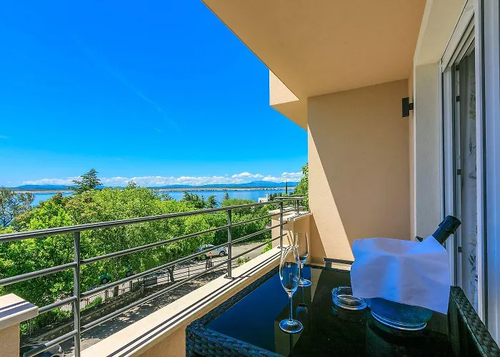 Beeindruckendes Nur 100 Meter Zum Mit Sauna, Whirlpool, Meerblick *